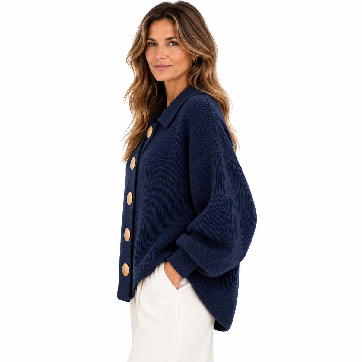 Amaia - Cárdigan Oversize con Botones Dorados