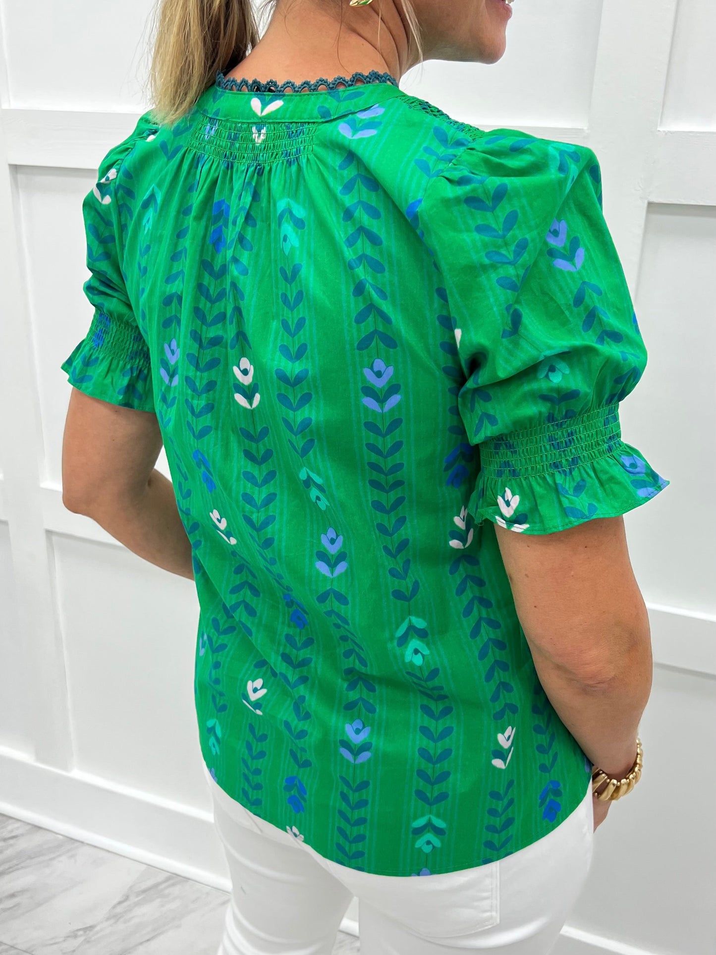 Blusa Verde con Botones